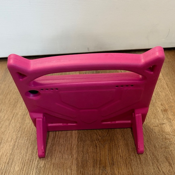 Amazon Fire Kids Tablet with Pink Protective Case 8” 10th generation - Picture 3 of 7